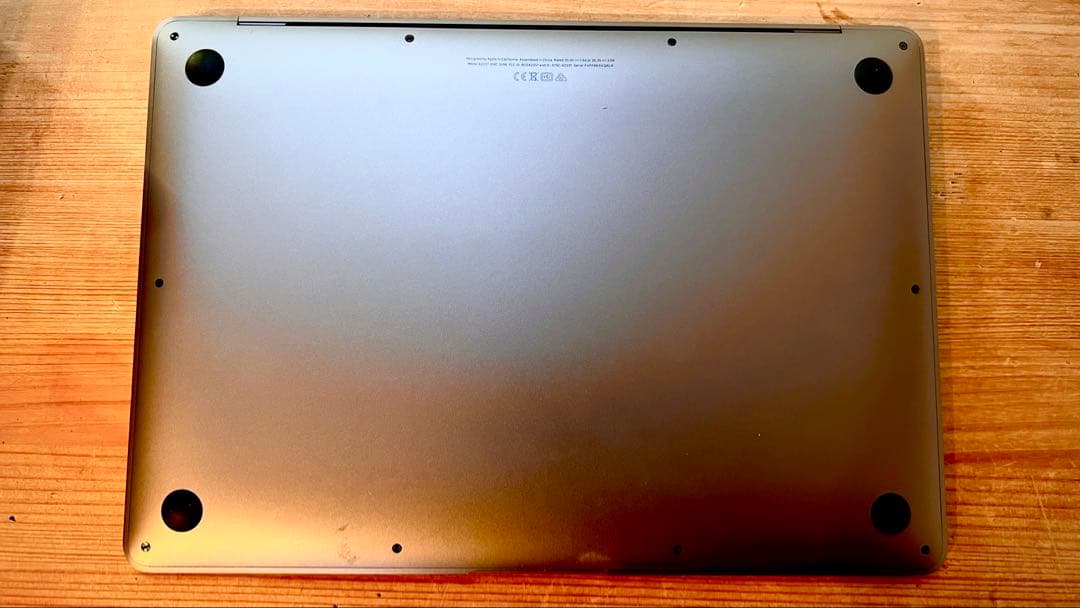 【美品】M1 MacBookAirスペースグレー 13'
