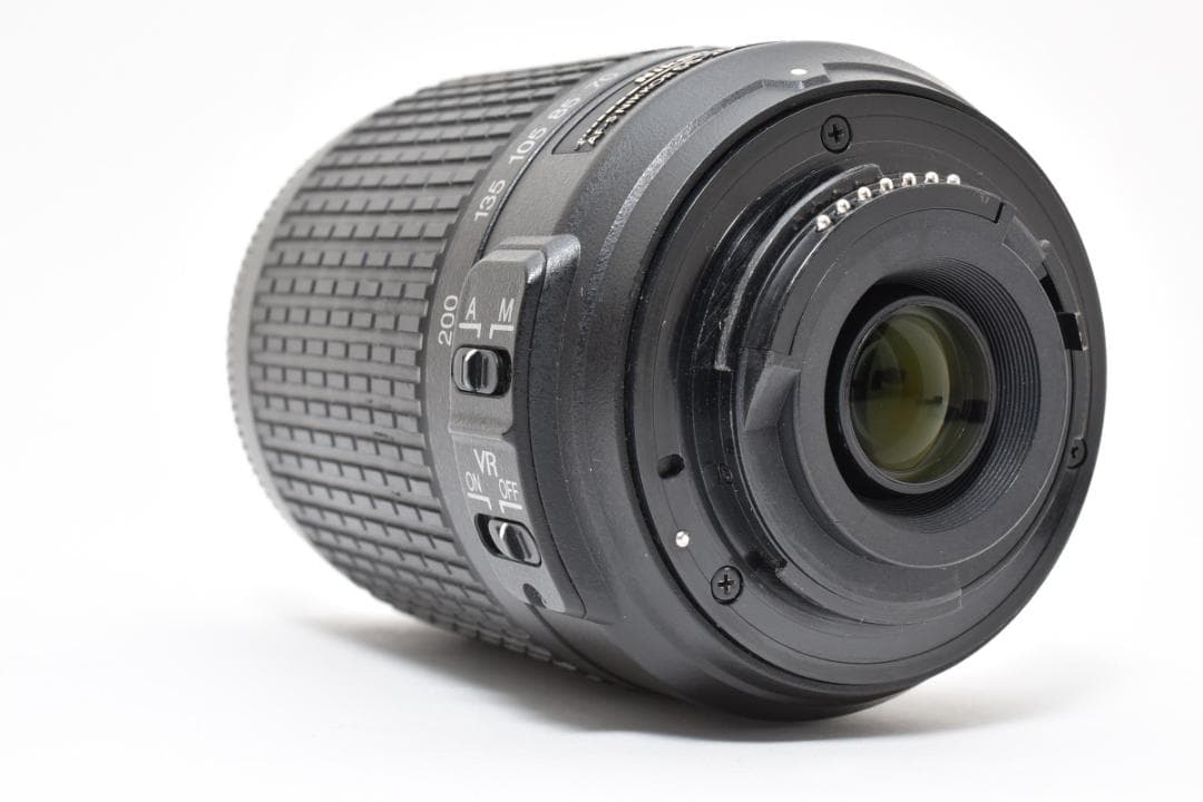 美品 ニコン AF-S 55-200mm F3.5-5.6G DX H142