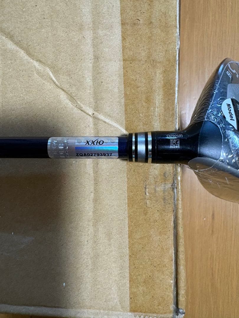 タカ【新品未使用】ゼクシオ10フェアウェイウッド5番（18度）Rフレックス