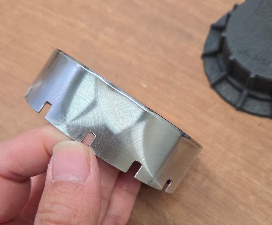 17スーパーグレート キャップ類　鱗ステンレスカバー