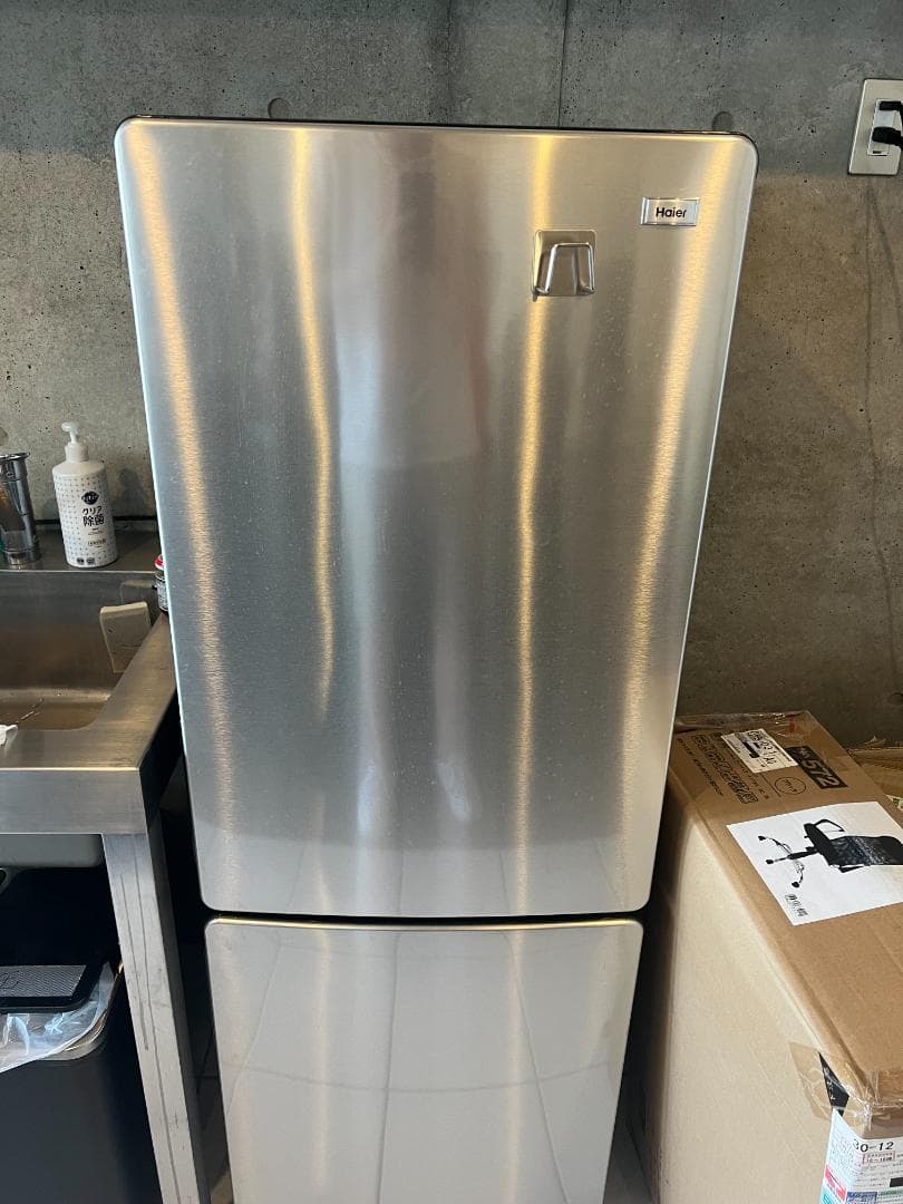 Haier ハイアール　ノンフロン冷凍冷蔵庫　173L　JR-XP2NF173F
