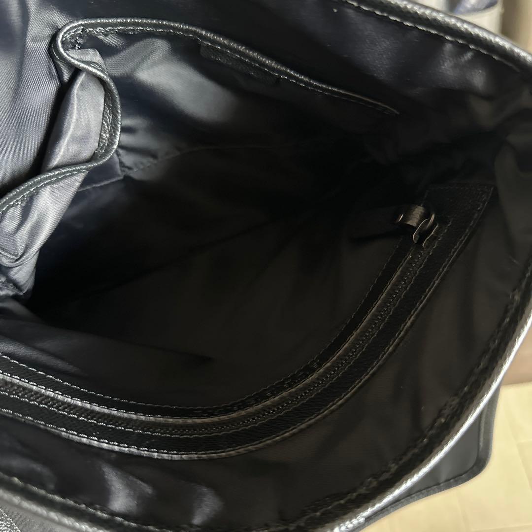 BURBERRYクロスボディメッセンジャー ショルダーバッグ ブラック