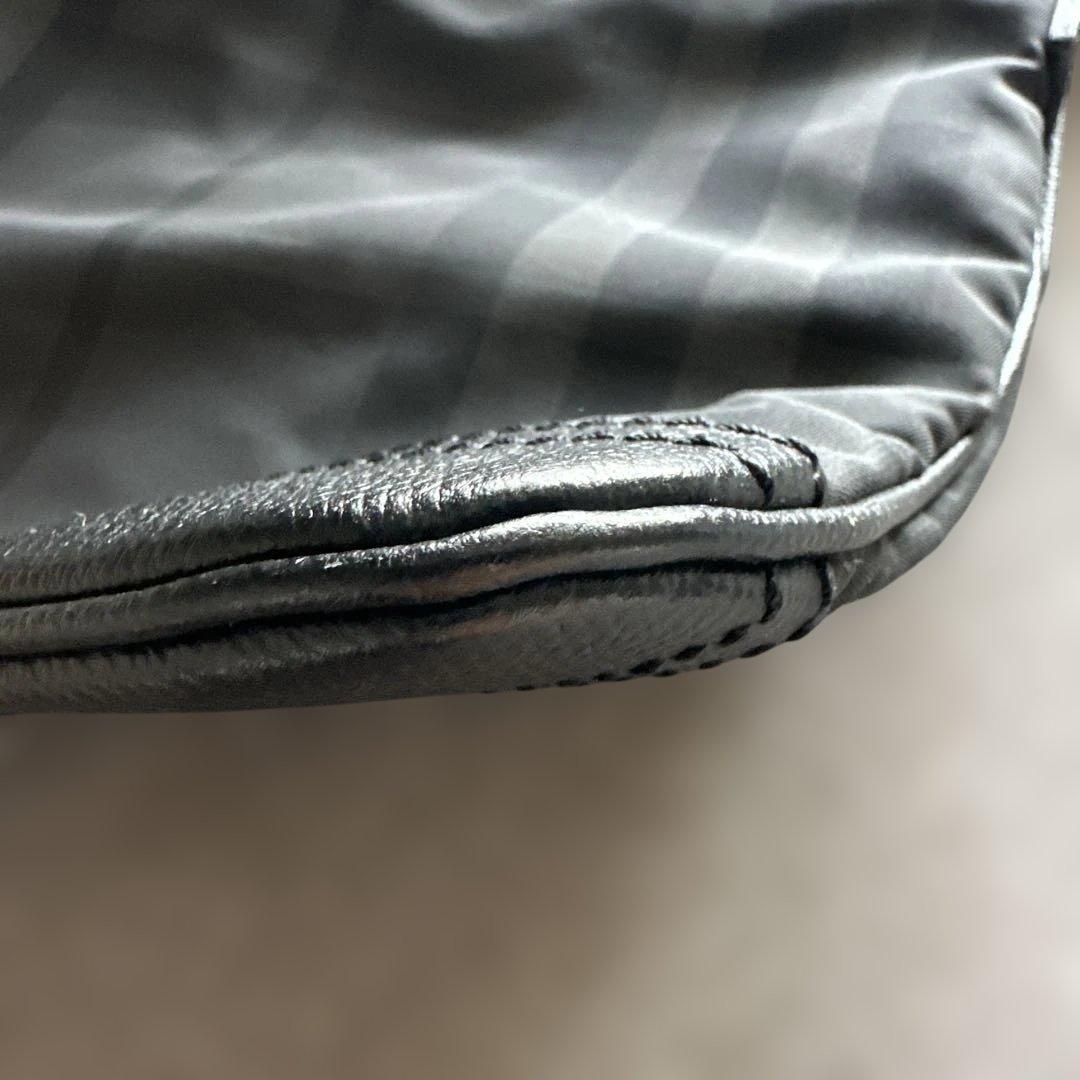 BURBERRYクロスボディメッセンジャー ショルダーバッグ ブラック