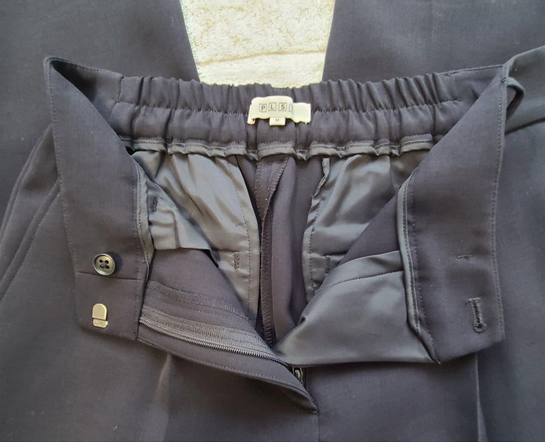 【試着のみ/美品】PLST セットアップ ノーカラー ネイビー M 洗える