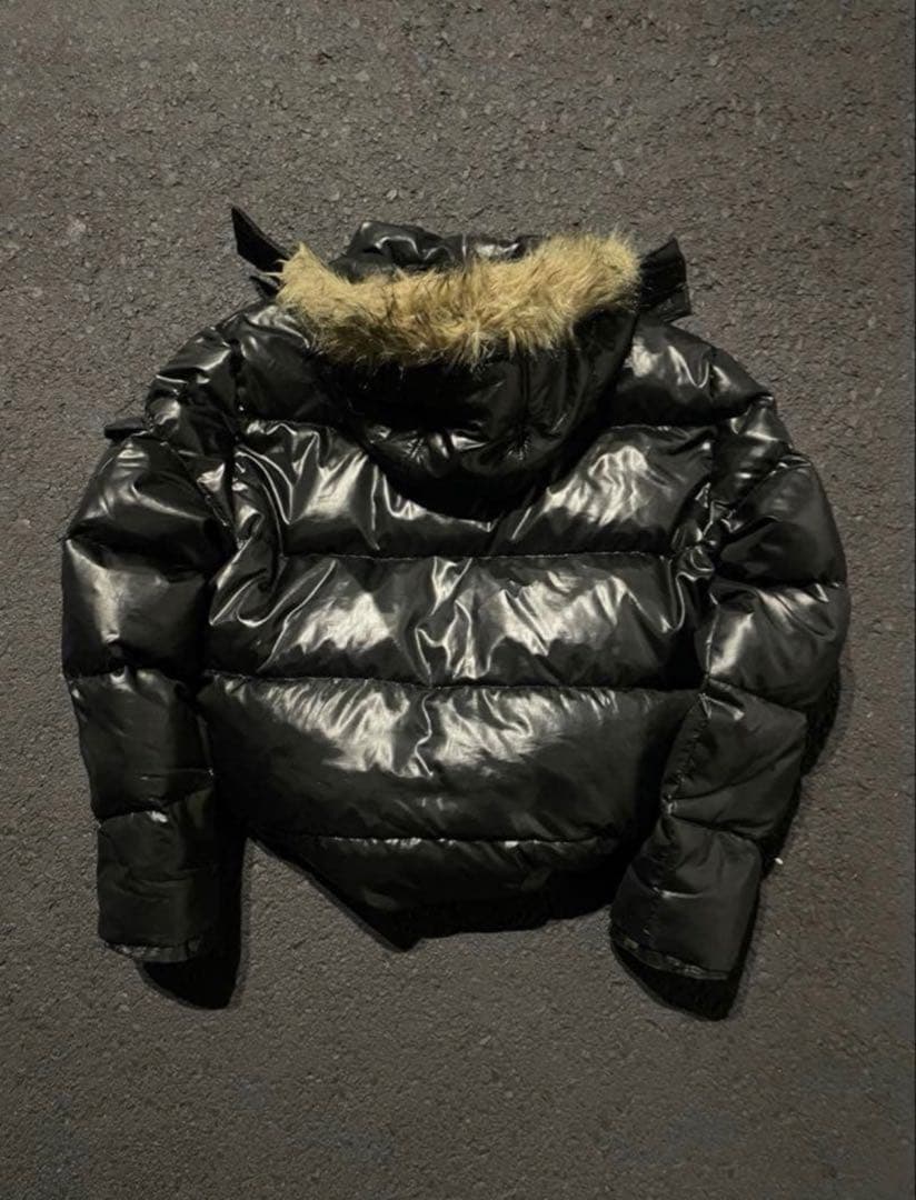ブラックダウンジャケット ファー付き