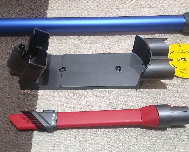 可動品！ダイソン　掃除機　v8プラス　sv25　10点セット　サイクロン掃除機