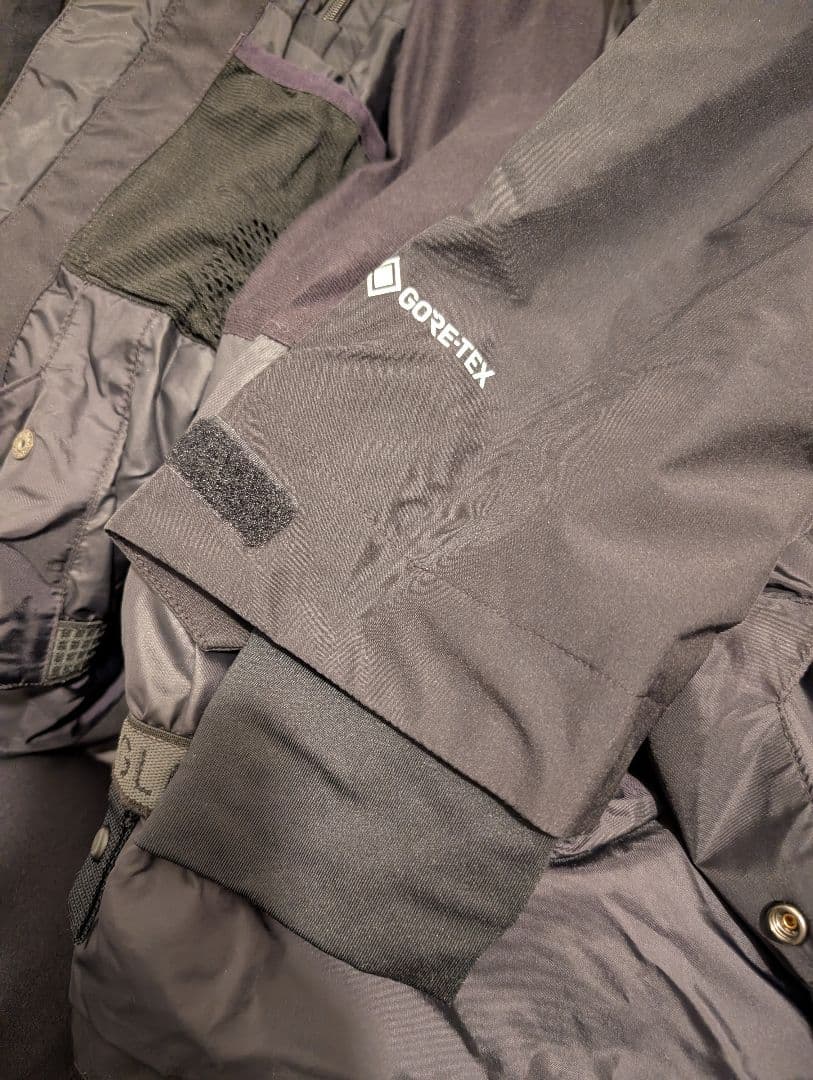 【686】GORE-TEX　スノーボードジャケット