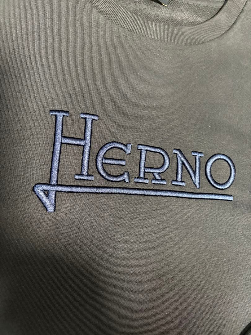 【希少】HERNO（ヘルノ）ロゴ刺繍スウェット トレーナー ネイビー 50サイズ