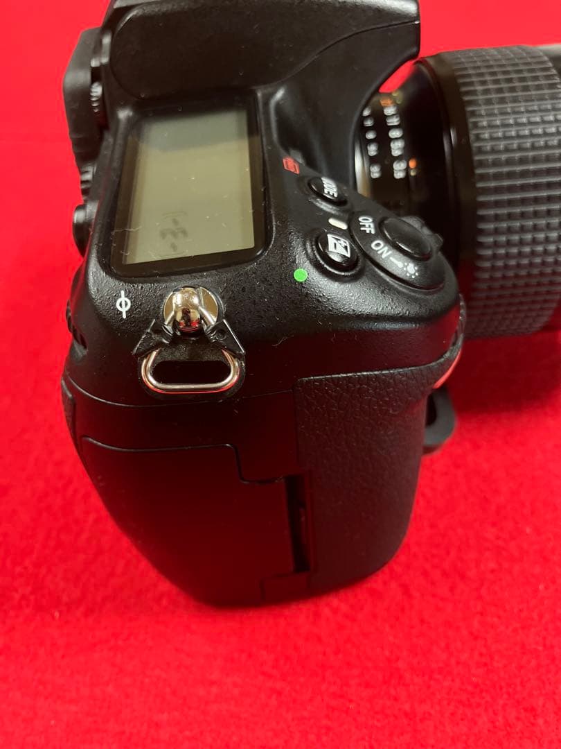 衝撃　これが美品！ Ｄ300 純正28-200mm バンフ