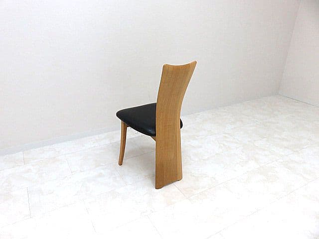 m*e様 美品　イバタインテリア　「フォルム」 オーク材ダイニングチェア 　サイ