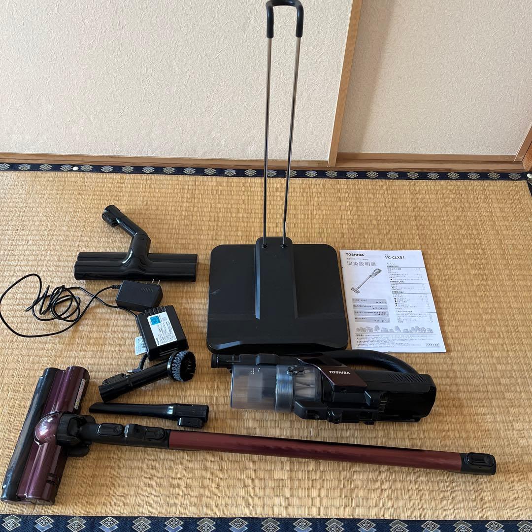 東芝サイクロン式コードレスクリーナー　VC-CLX51