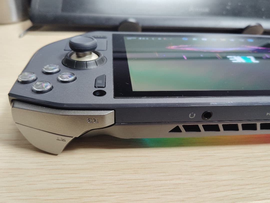 Windowsノート本体 ZOTAC GAMING ZONE Ryzen 7 8840U/16GB