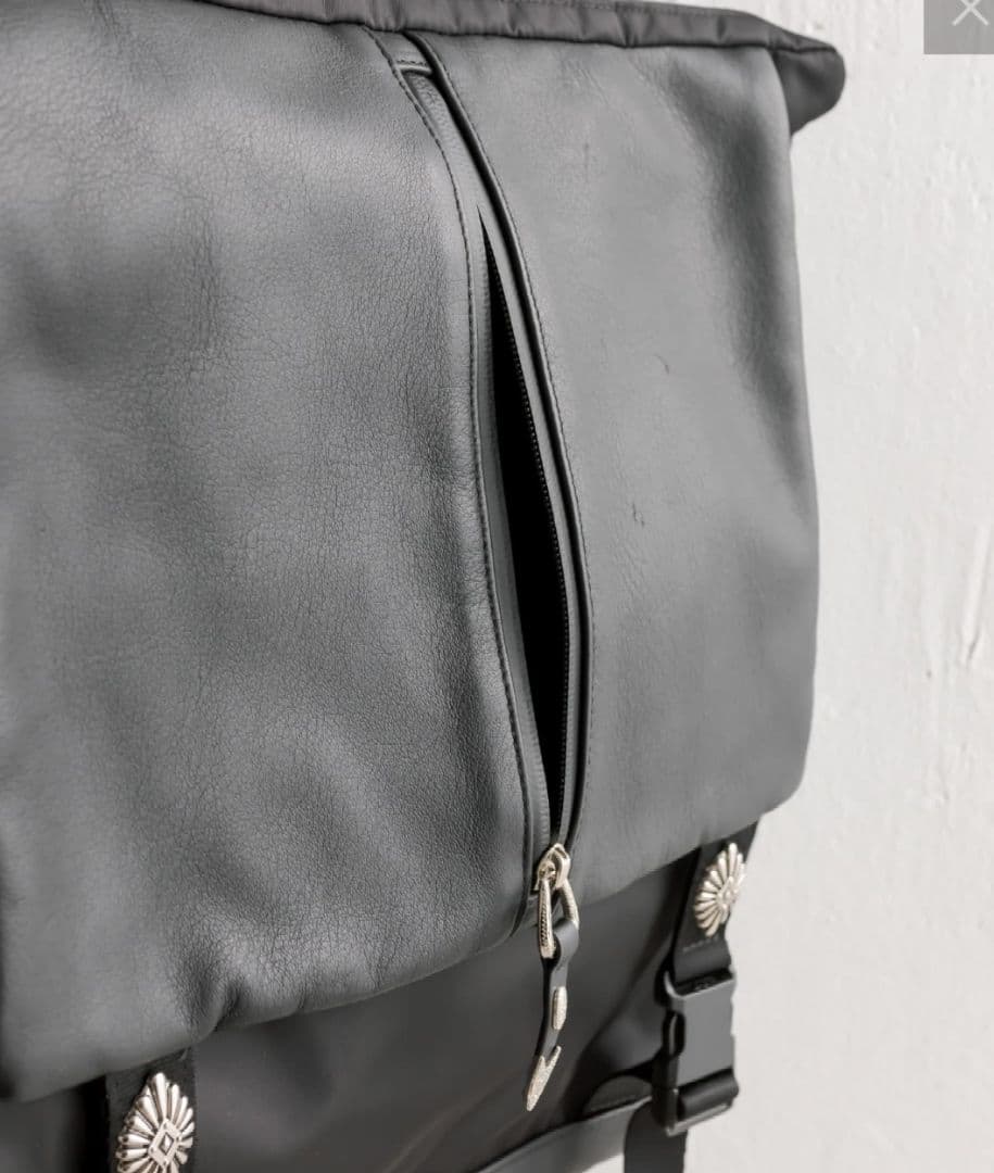 新品未使用【BURLAP OUTFITTER×ear】メタルパーツジップリュック