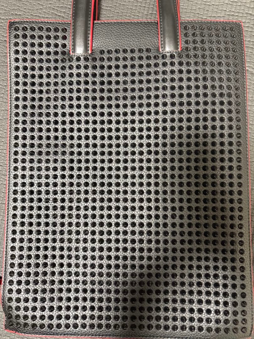 【美品】Christian Louboutinスタッズレザートートバッグ黒赤コバ