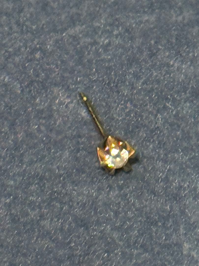 18k ダイヤモンド ピアス(片耳用) 最終値下げ！年末年始割