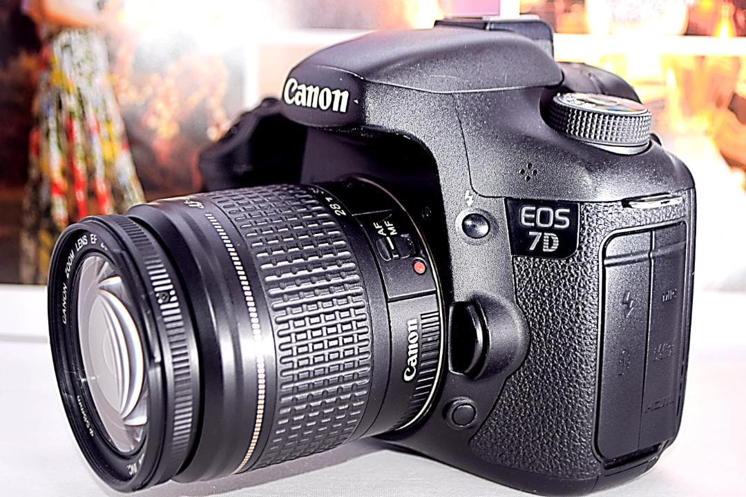 ❤️Canon EOS7D☆スマホに転送&超高画質で動画撮れてレンズ付❤️