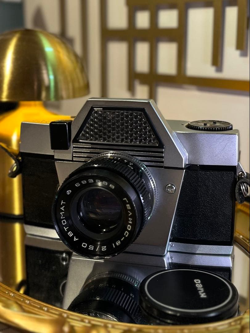 Kiev 10 一眼レフ Helios-81付 アールデコ調デザイン