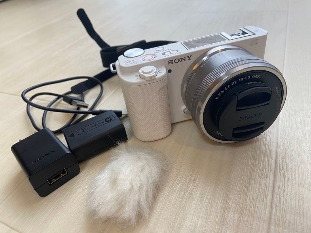 SONY VLOGCAM ZV-E10 ズームレンズキット＋カメラバック