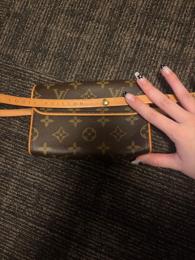LOUIS VUITTON モノグラム ボディバッグ