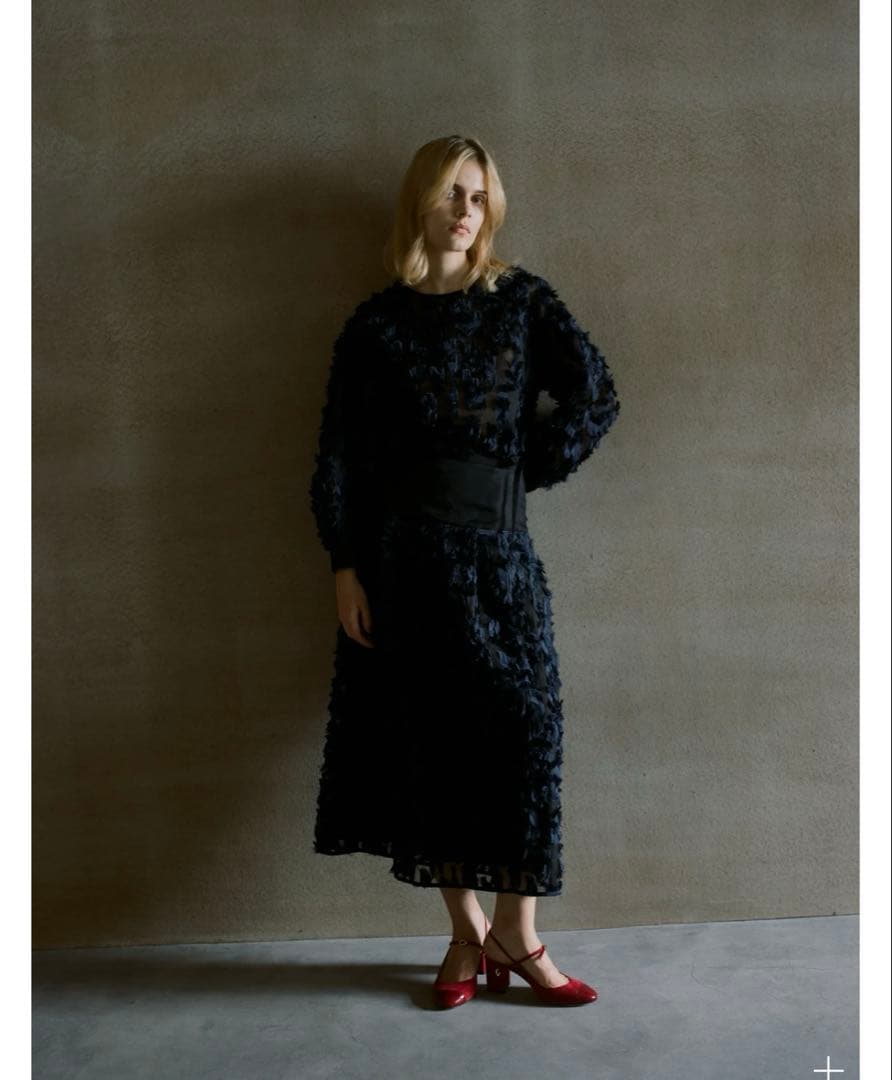 新品未使用　DRAWER カットジャカードブラウス