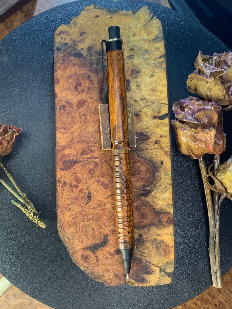 Tomotanオレンズネロ0.5mm、デザートアイアンウッド