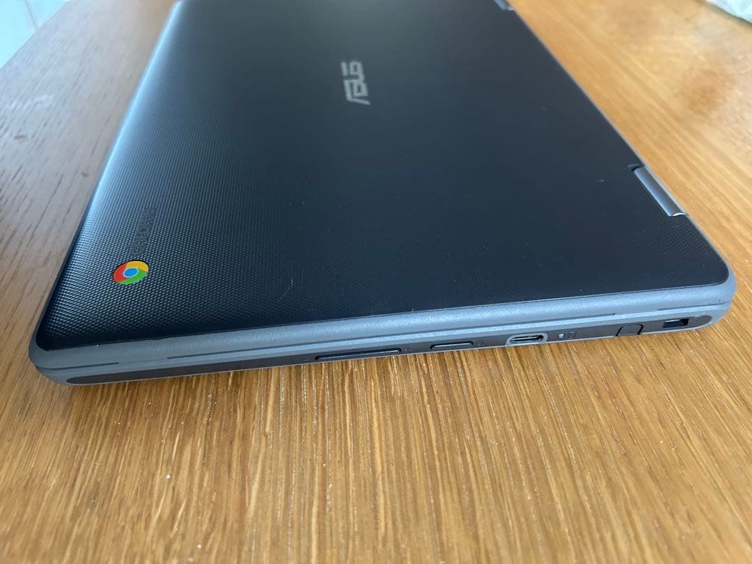 ASUS Chromebook 本体