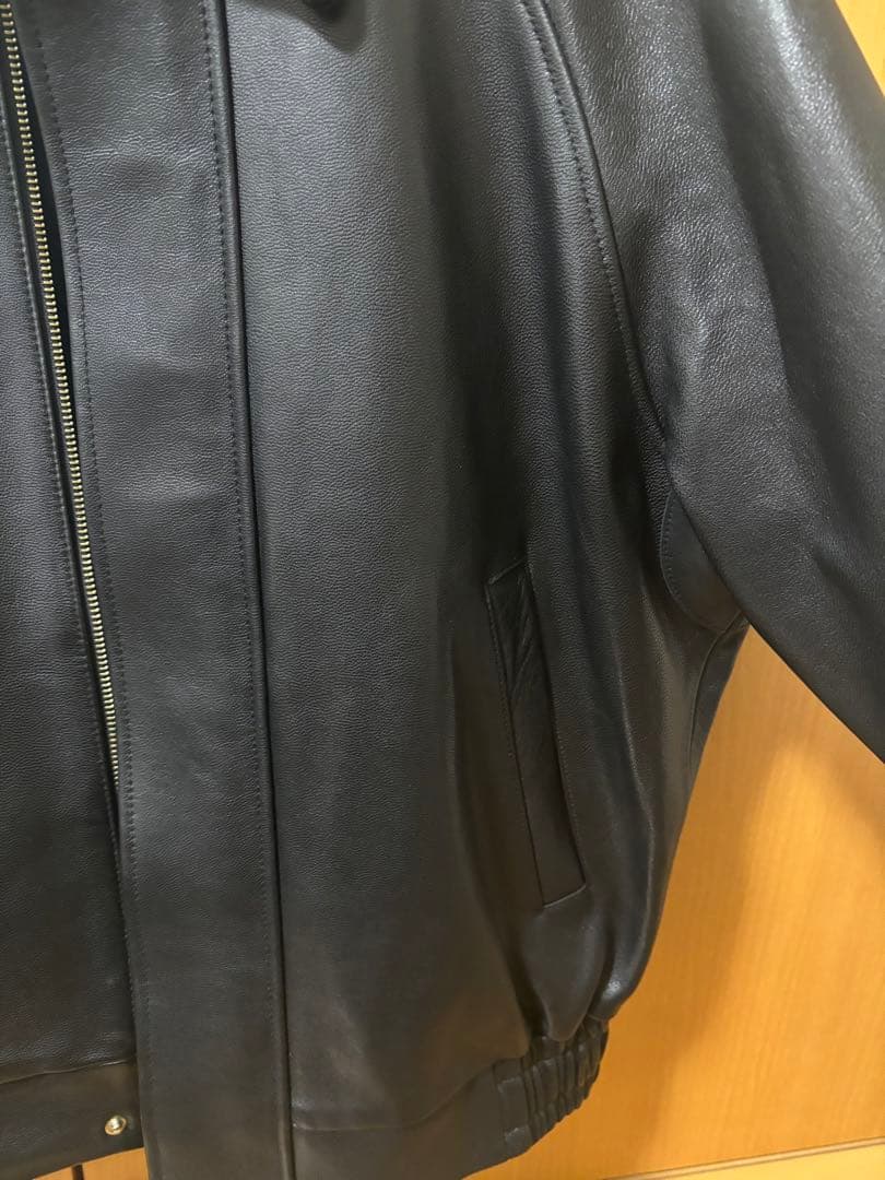 【UNIVERSAL PRODUCTS】レザーブルゾン【241-60401】