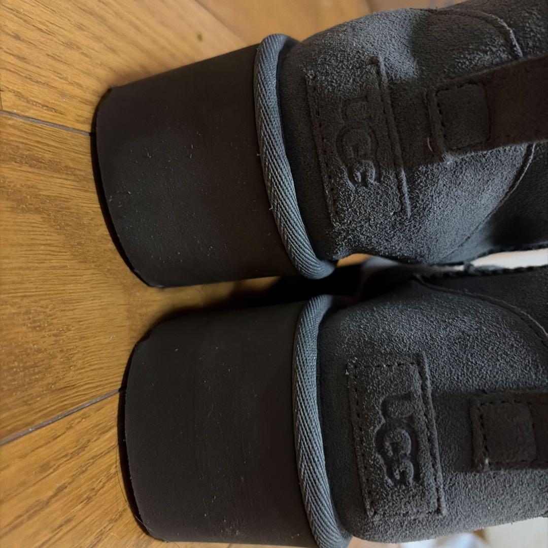 羽*様 UGG グレー 厚底ムートンブーツ