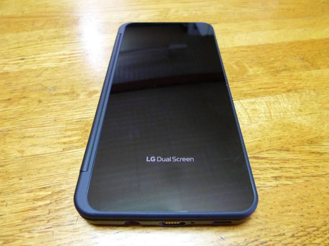 新品 LG V60 ThinQ 用 デュアルスクリーン（ドコモ , SB共通）