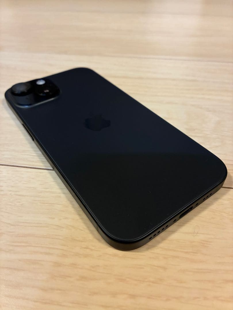 iPhone 15 SIMフリー 128GB ブラック 付属品・ガラスフィルム有