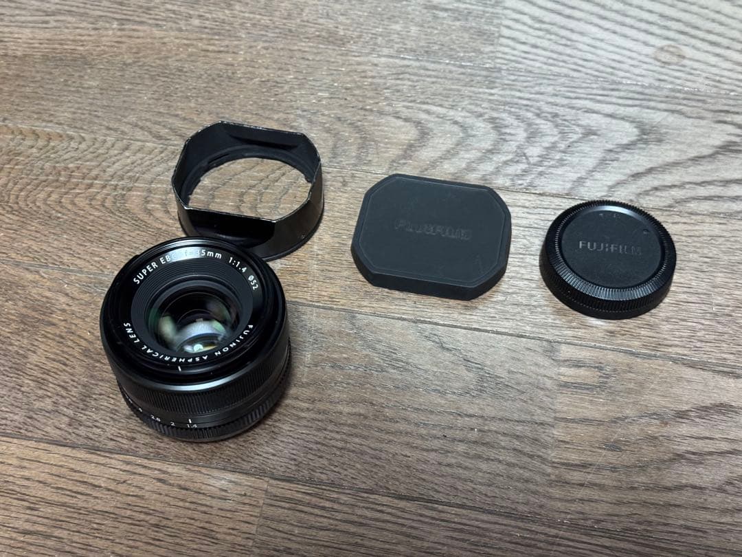 富士フイルム XF35mm f1.4単焦点レンズ