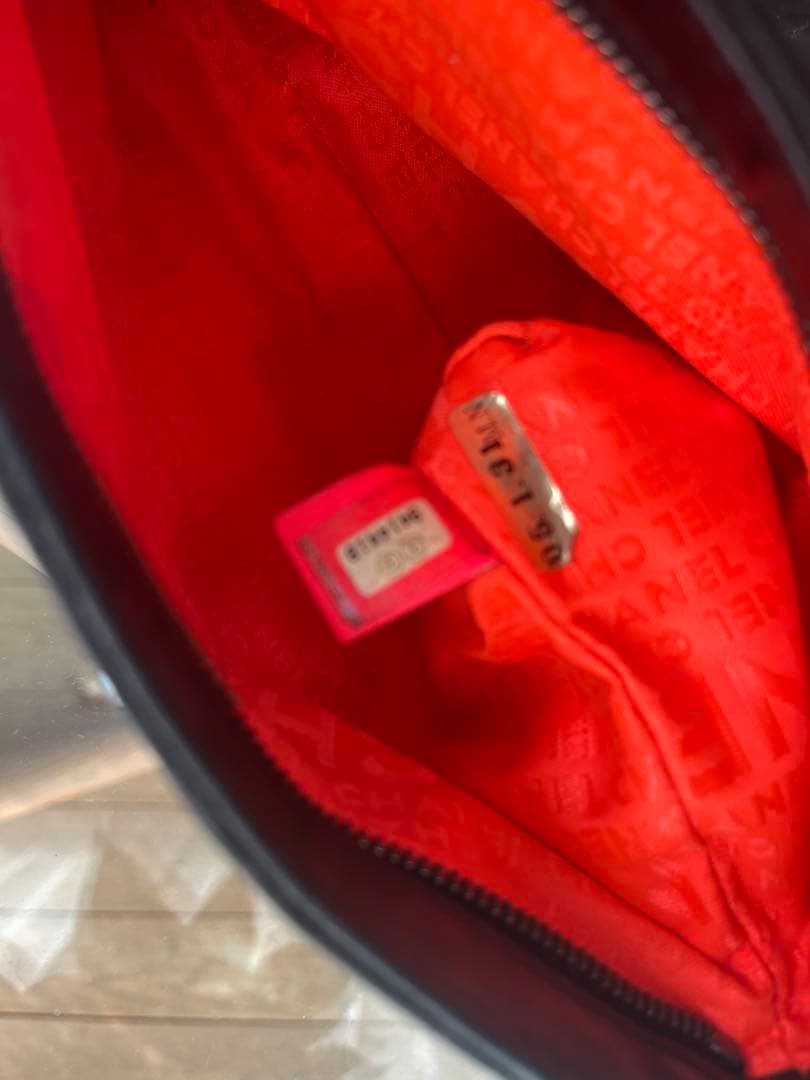 CHANEL チェーンバック