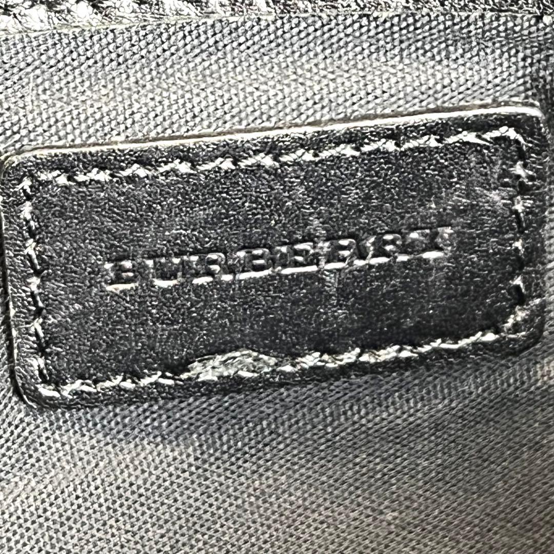 極美品✨ バーバリー ショルダーバッグ 黒 ノバチェック ロゴ型押し 大容量