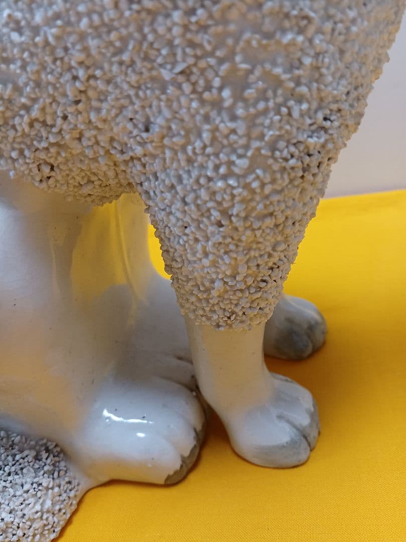 英国　スタッフォードシヤードッグ　2体　プードル大　24センチ