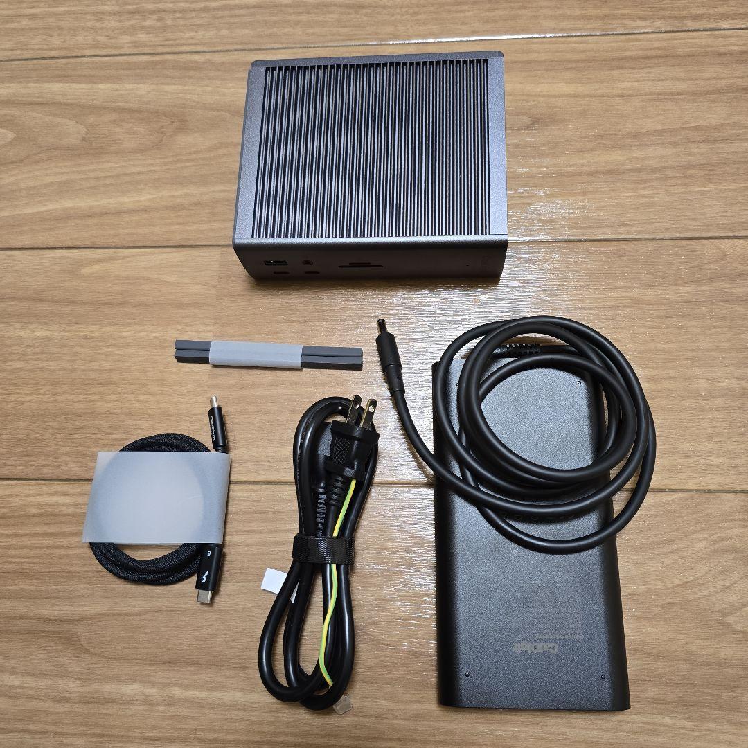 【ほぼ新品】CalDigit TS5 Plus ドッキングステーション