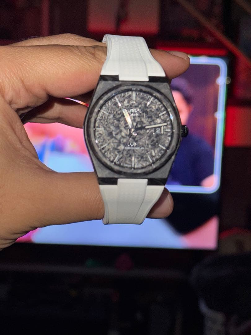 Tissot メンズ 時計　PRX フォージドカーボン