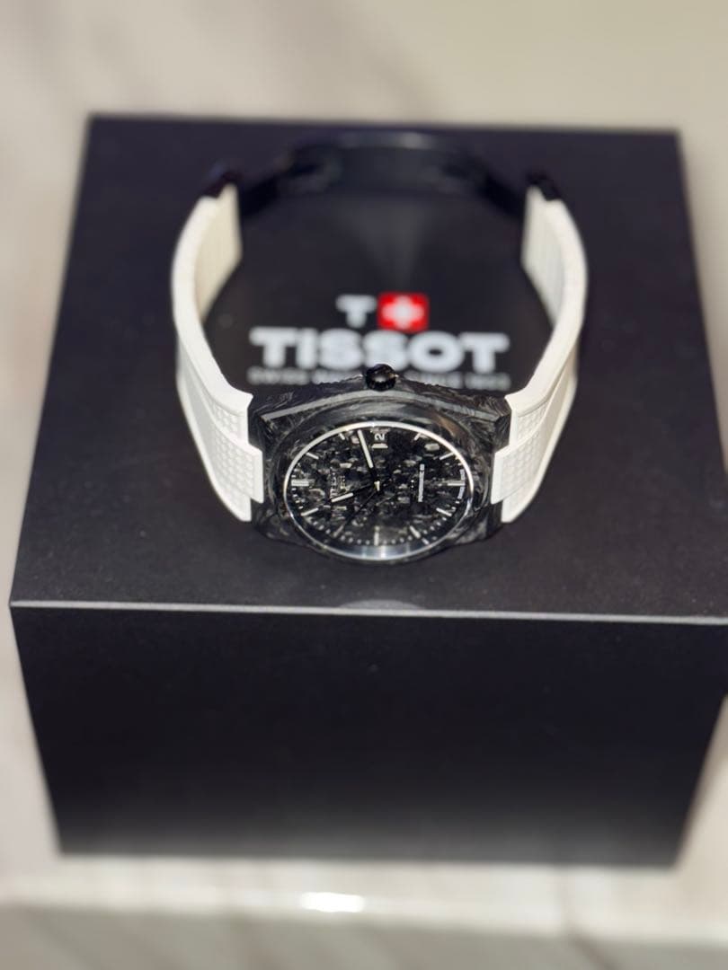 Tissot メンズ 時計　PRX フォージドカーボン
