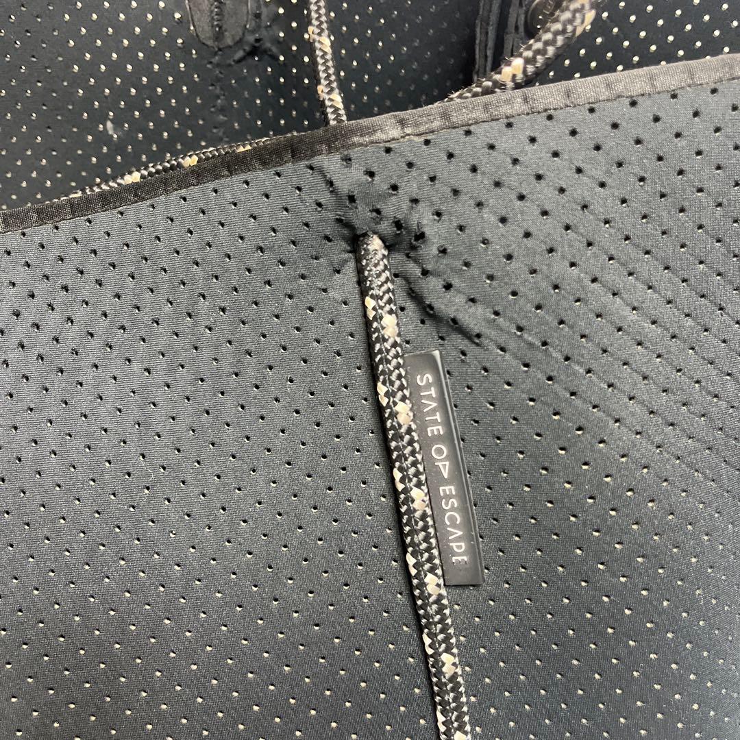 中トロ 大人気 ブラック メッシュ マザーズバッグ ポーチ付き