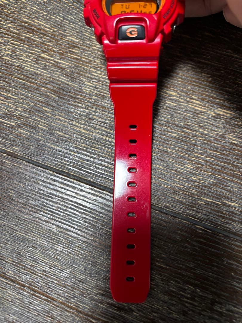 【激レア・美品】G-SHOCK DW-6900CB クレイジーカラー　レッド