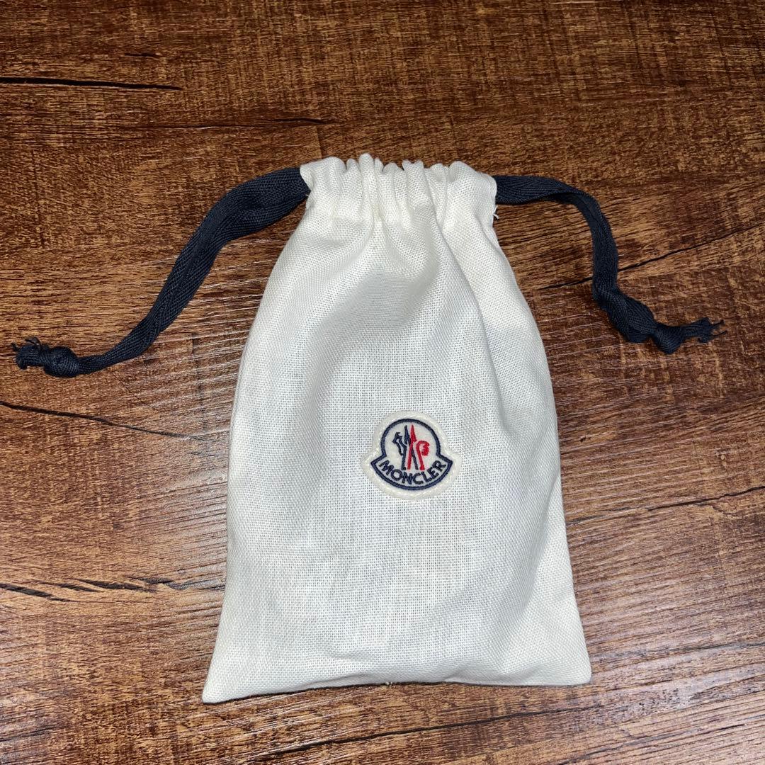 新品未使用　モンクレ　AirPods AirPods ケース