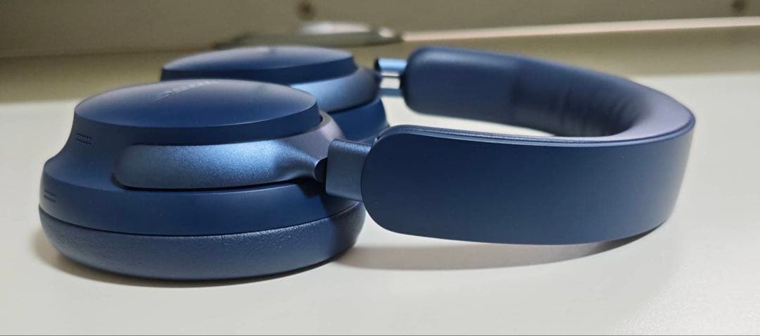 【美品】 BOSE QuietComfort Ultra ワイヤレスヘッドホン