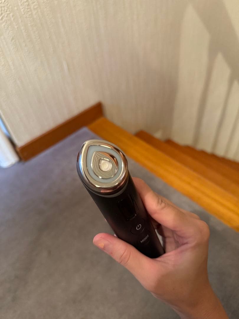 メディキューブ　AGE-R ブースタープロ　美顔器　キャップ付