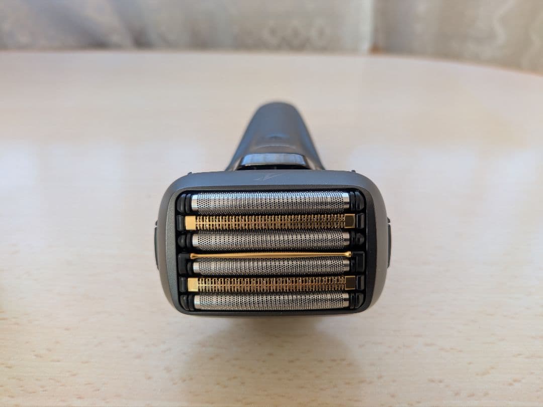 【美品】パナソニック(Panasonic) 6枚刃 ラムダッシュ ES-LS9Q