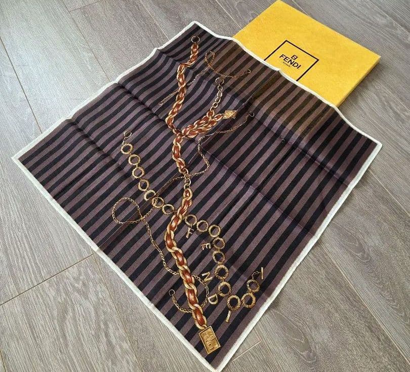 未使用 FENDI ハンカチ 9枚セット