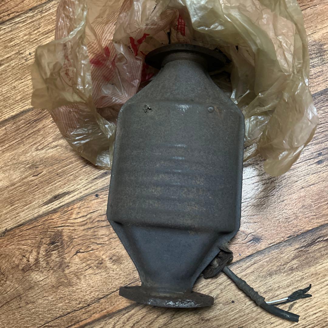 AE86用の純正触媒