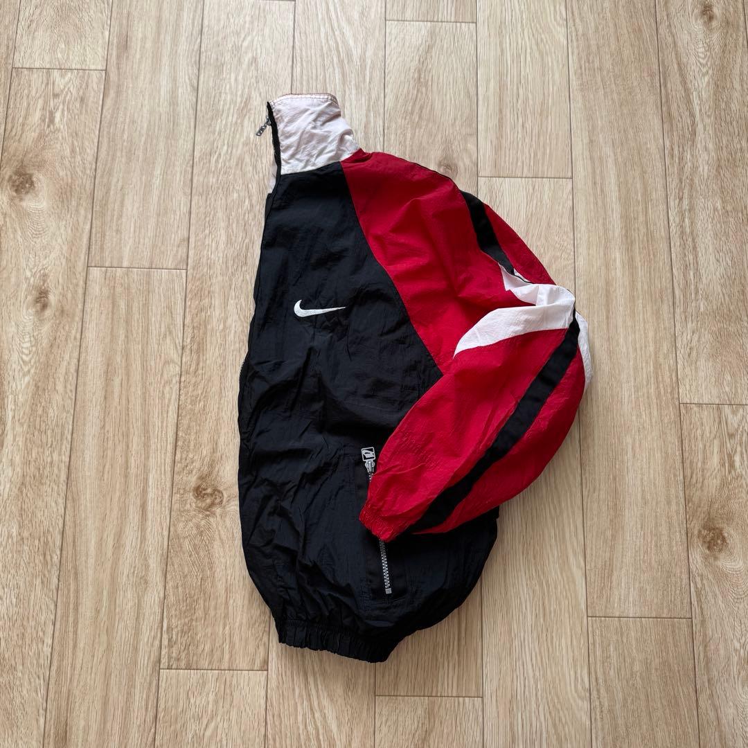 マ*ー様 NIKE 90s Nylon Jacket Black×Red｜刺繍ス