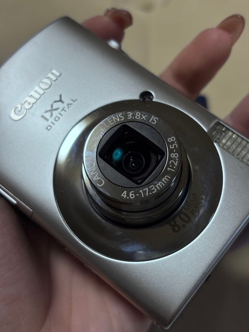 Canon IXY DIGITAL 8.0メガピクセル