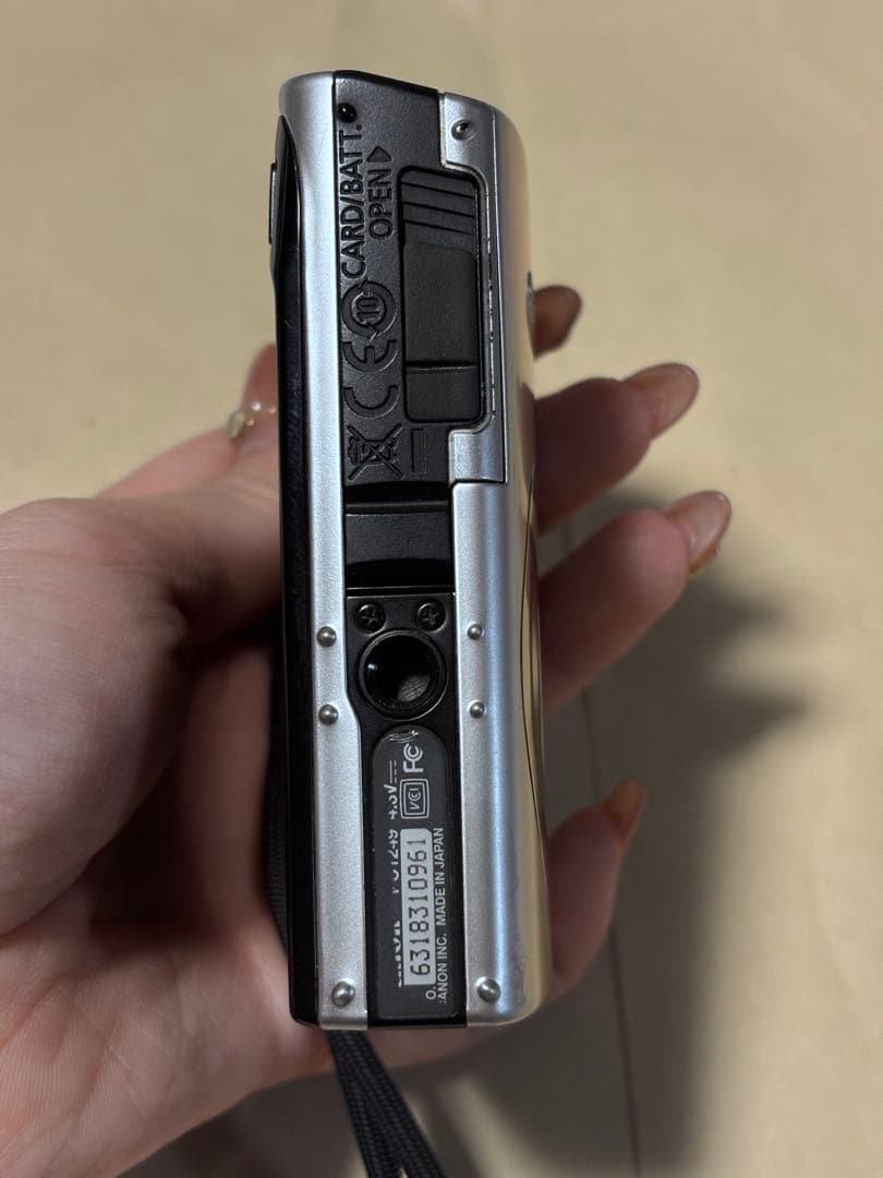 Canon IXY DIGITAL 8.0メガピクセル