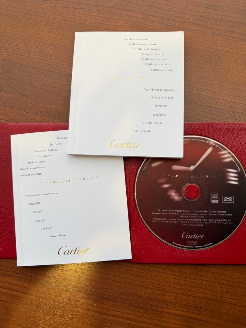 Cartier カルティエ バロンブルー28mm腕時計クォーツW69010Z4