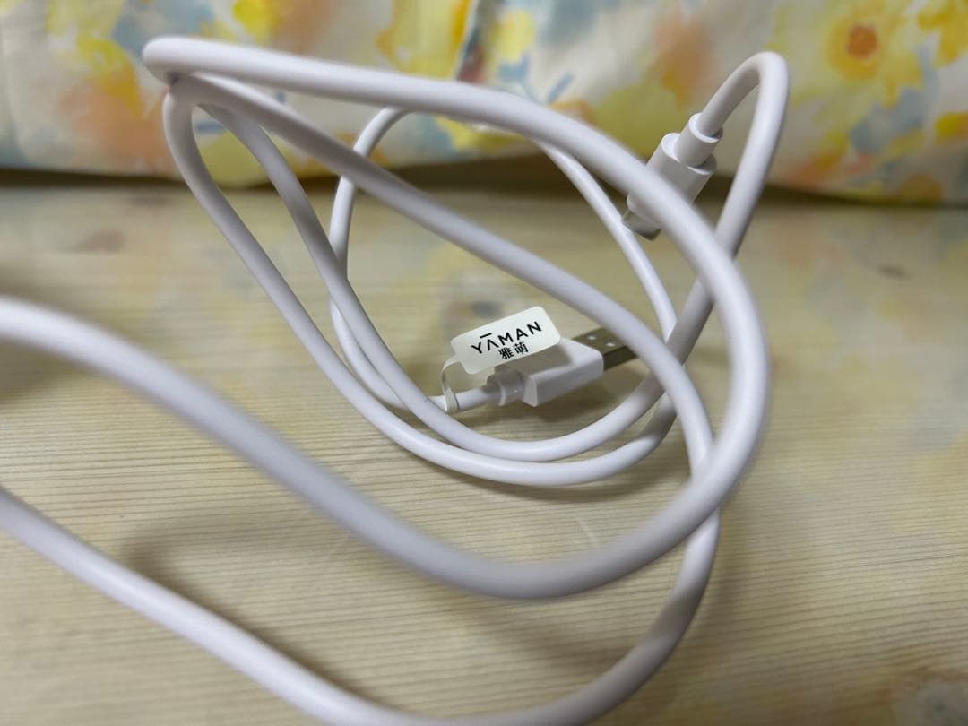 【動作確認済み！】YA-MAN美顔器 ゴールド 充電スタンド付き